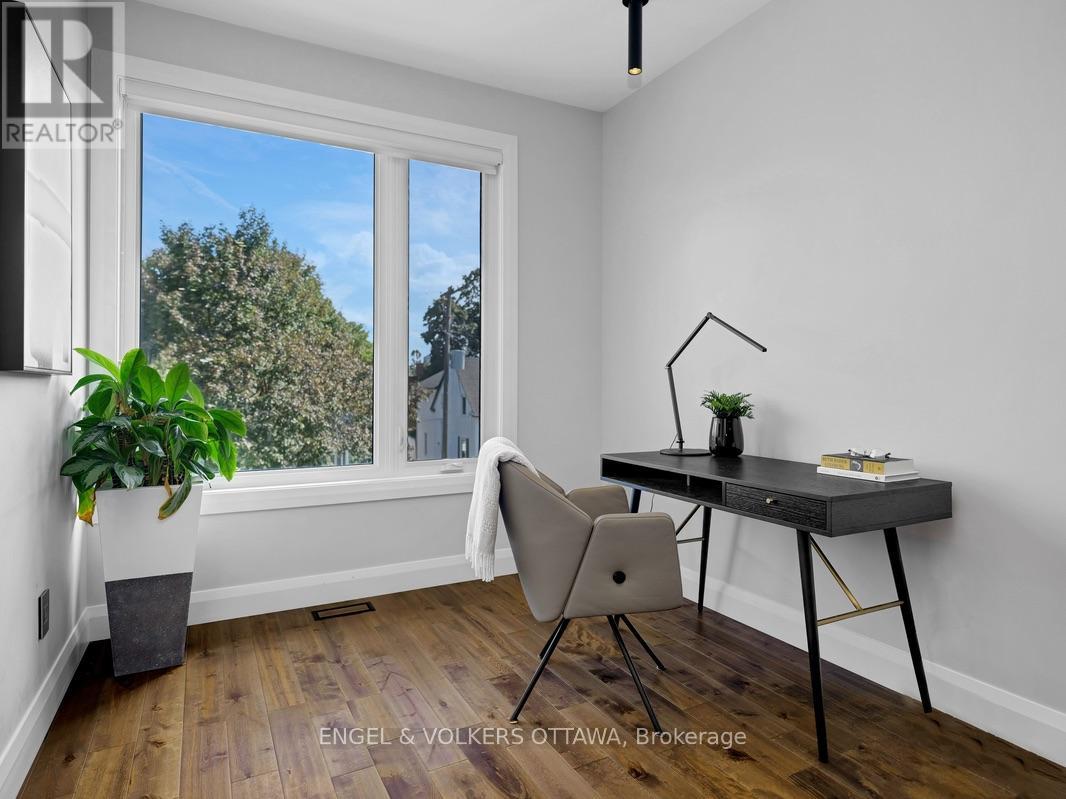 303 WESTHILL AVENUE - Image 24