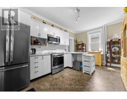 19 North Street, Perth, ON K7H2S4 Photo 13