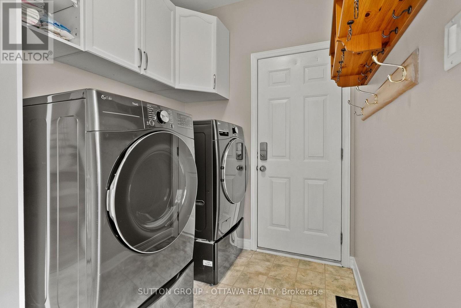 21 AVONMORE CRESCENT - Image 22