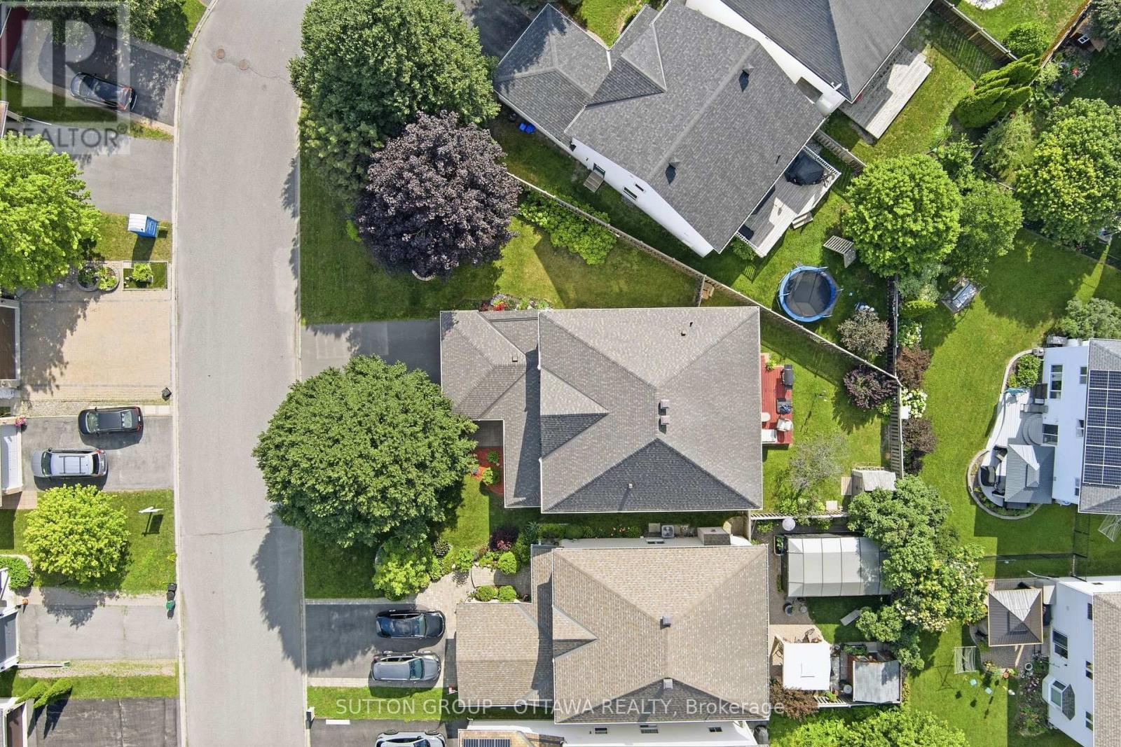21 AVONMORE CRESCENT - 45