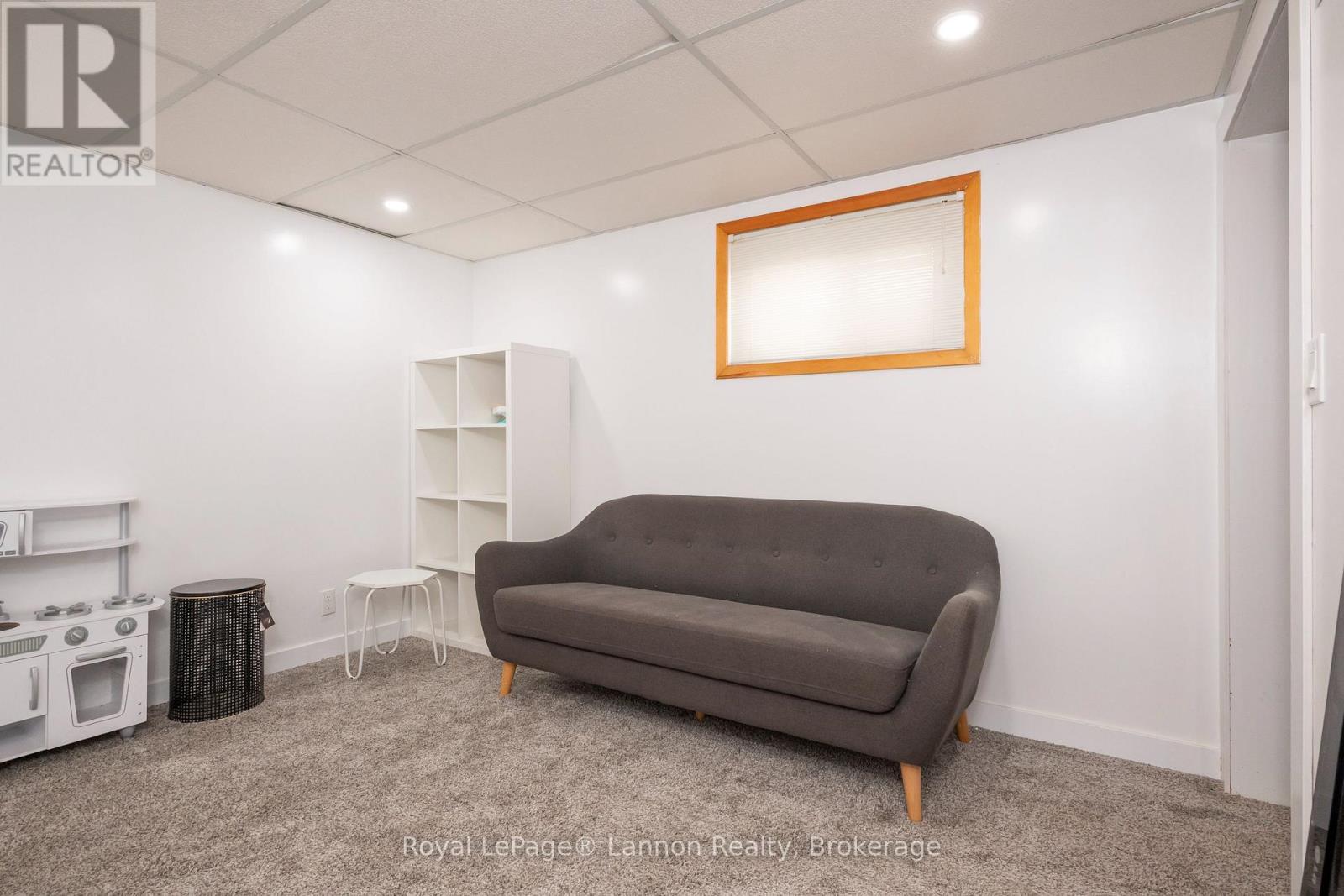 1340 STANLEY AVENUE - 27