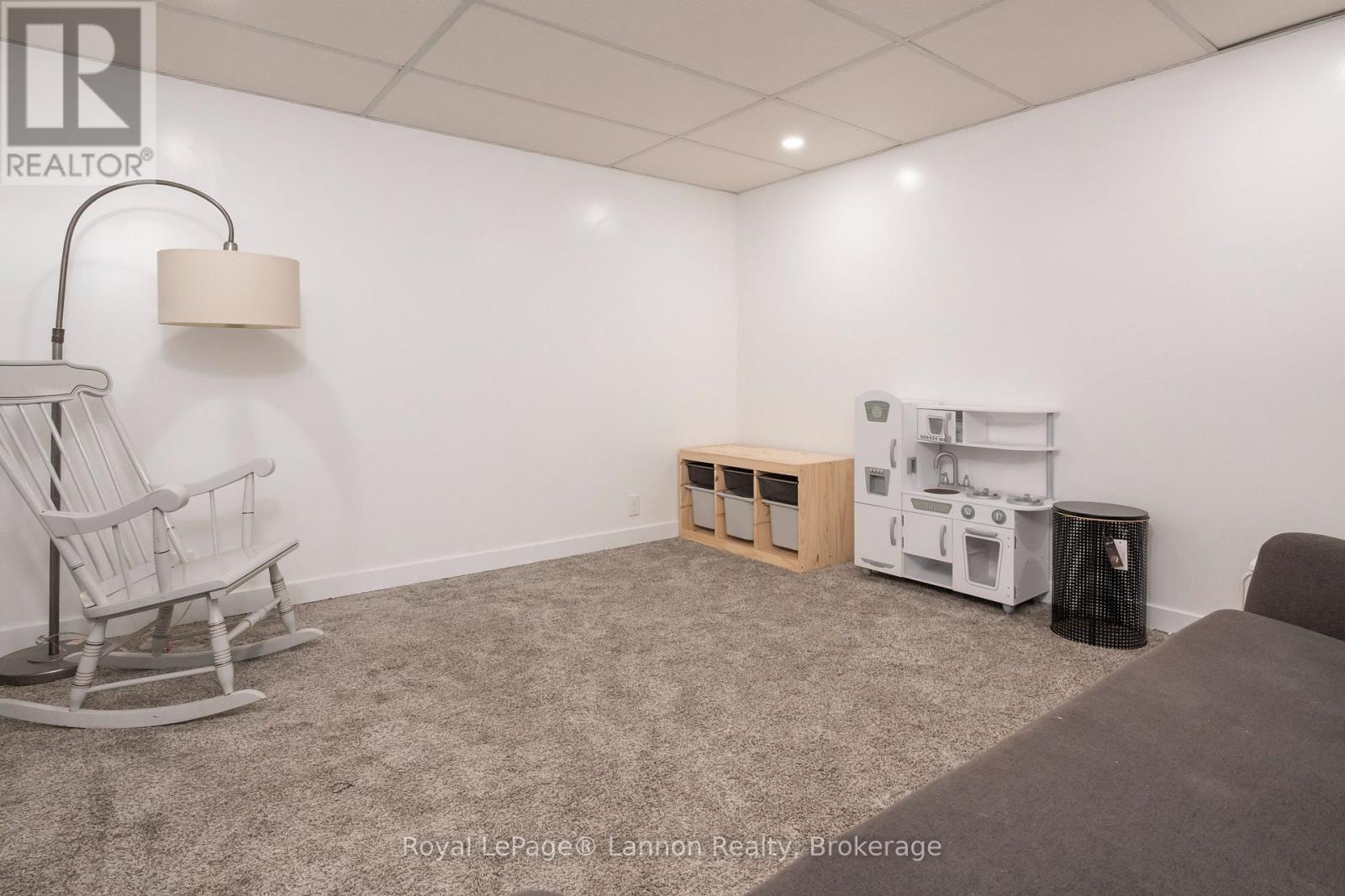 1340 STANLEY AVENUE - 28