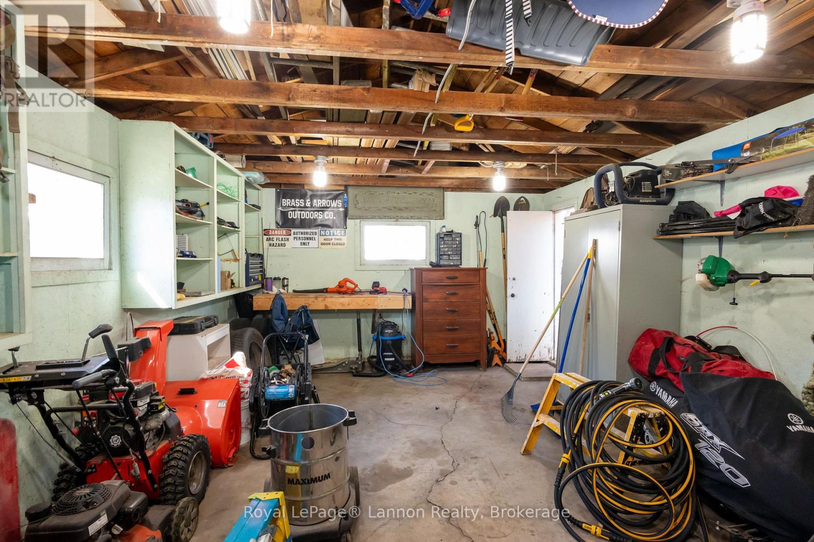 1340 STANLEY AVENUE - Image 29