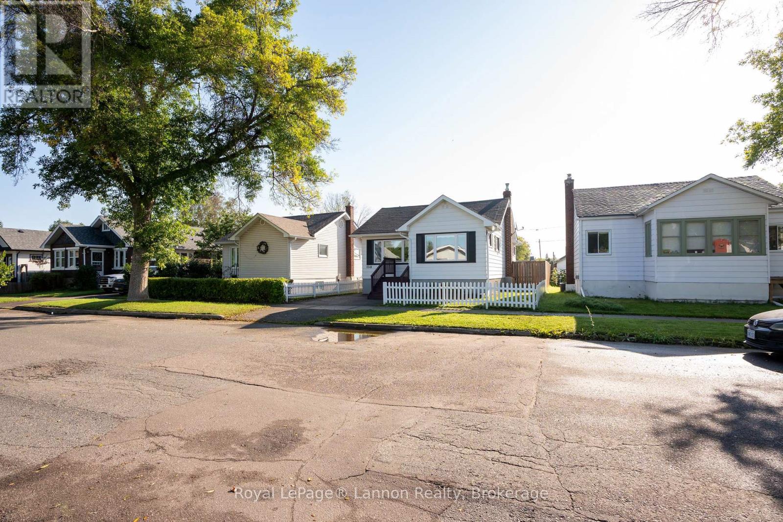1340 STANLEY AVENUE - Image 39