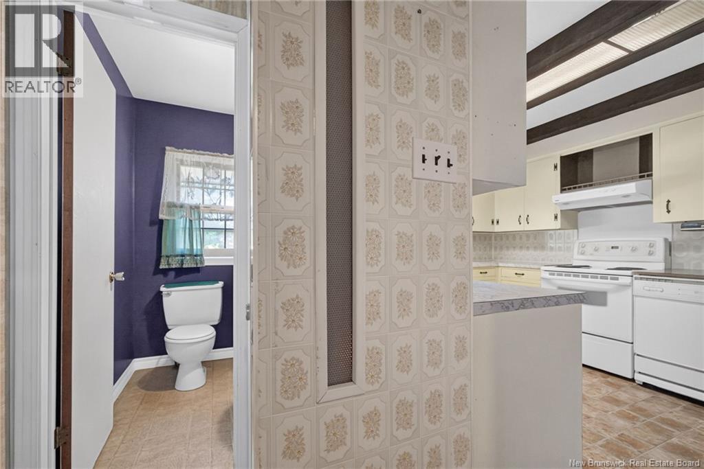 547 Bradford West Road - 12