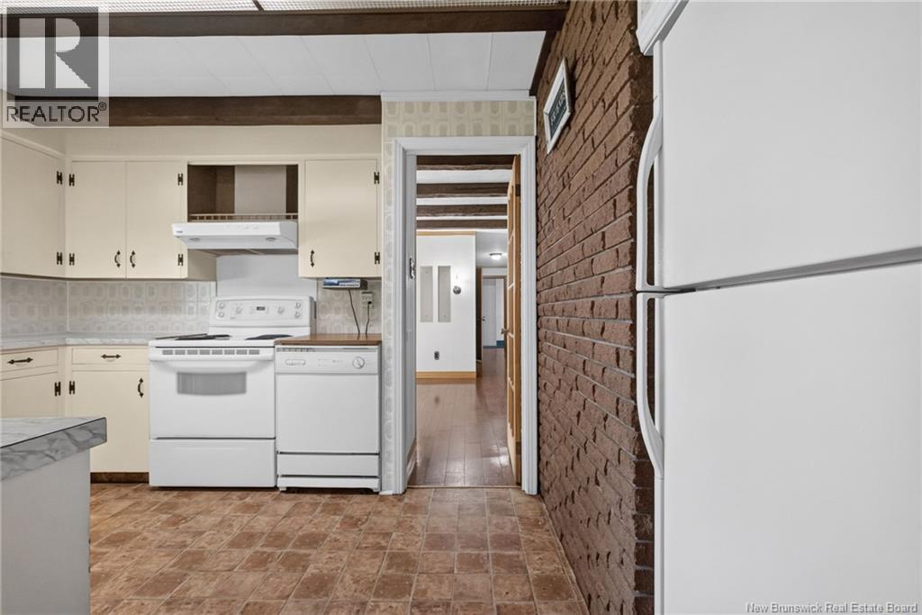 547 Bradford West Road - 14