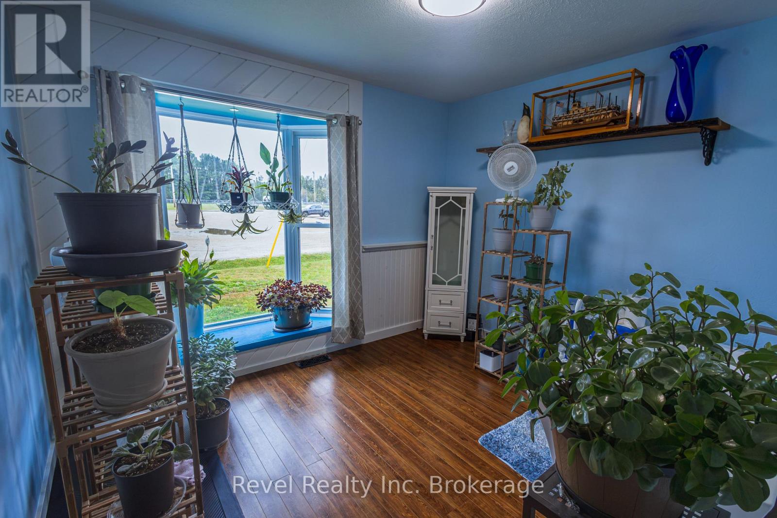 2 LINCOLN AVENUE - Image 13