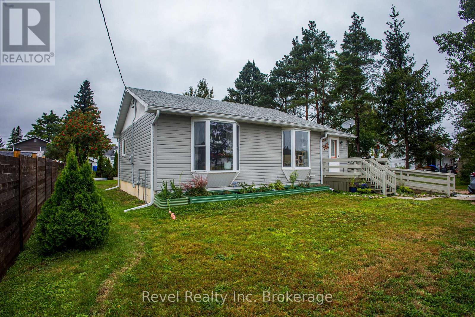 2 LINCOLN AVENUE - Image 4