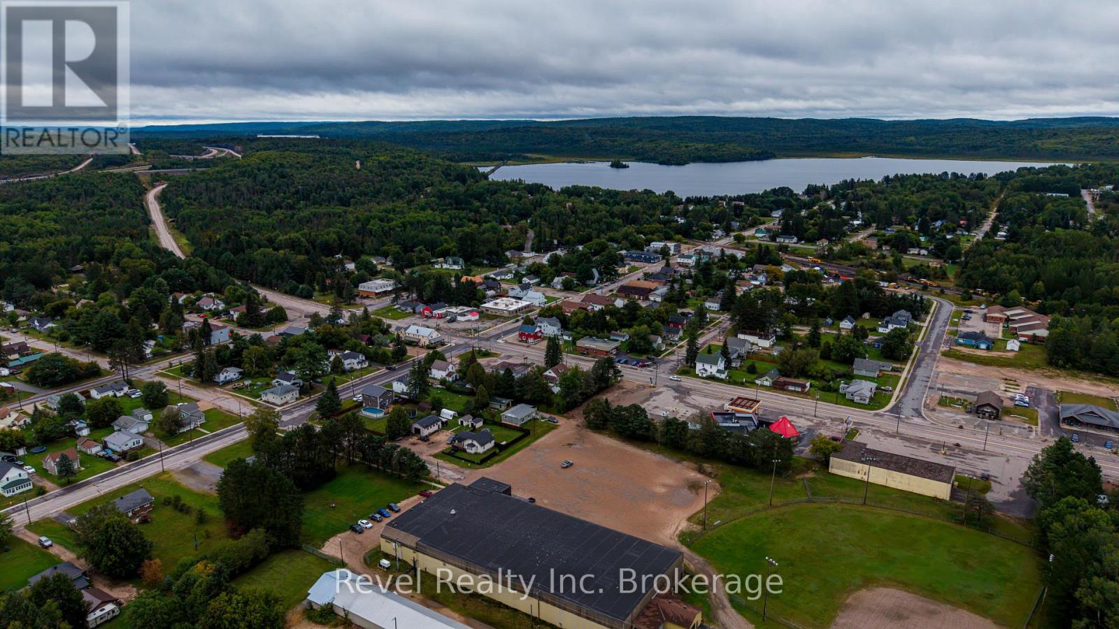 2 LINCOLN AVENUE - Image 5