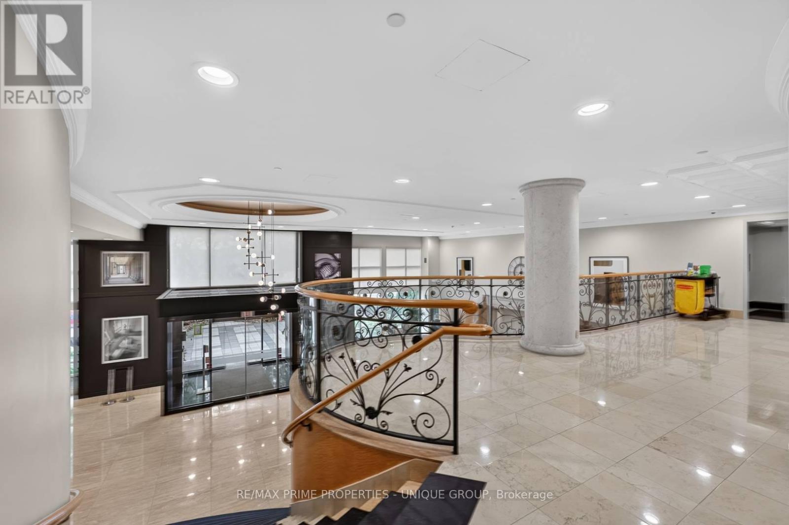 #317 10 DELISLE AVENUE - 31