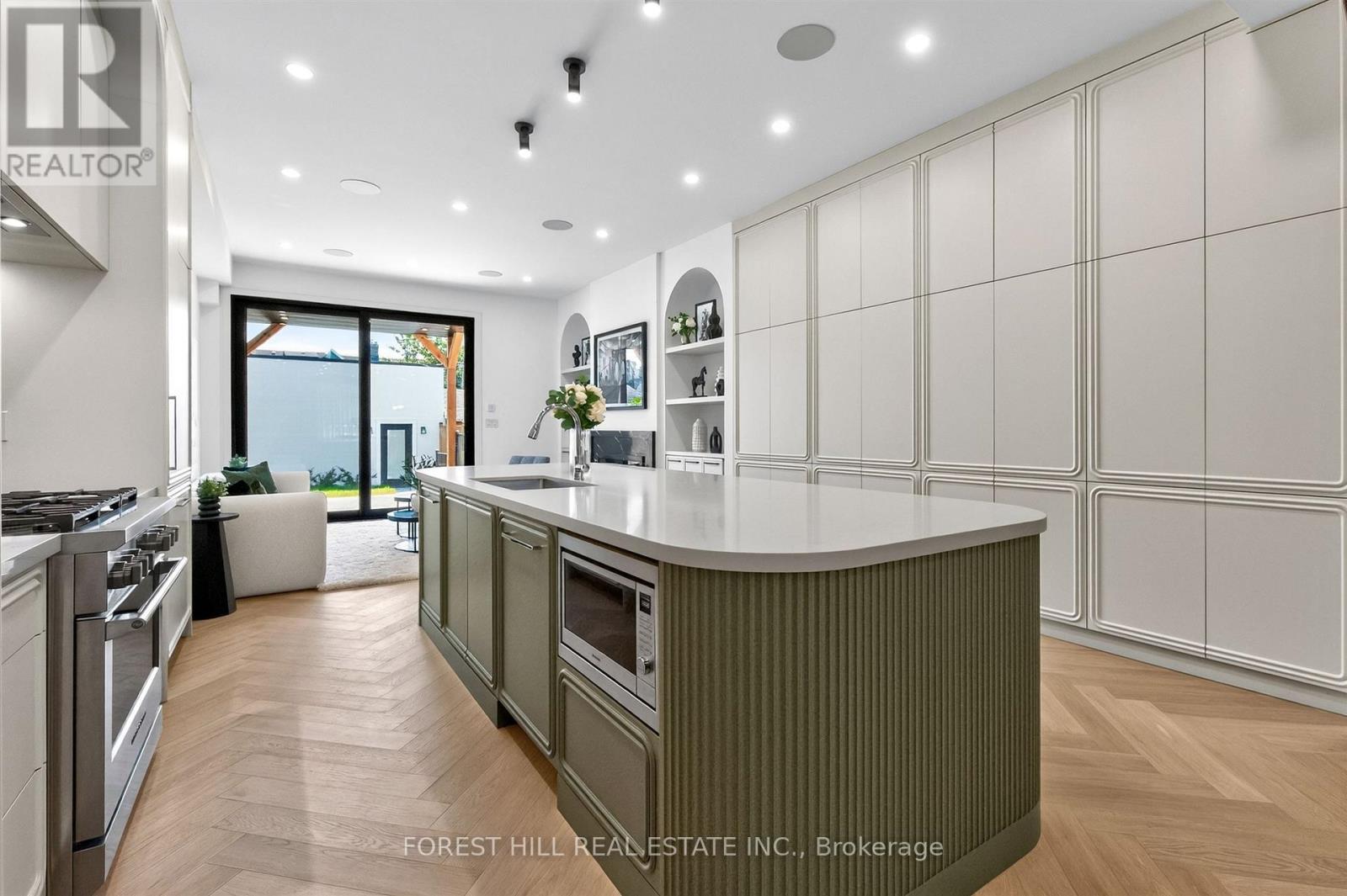 21 FOXLEY STREET - 10