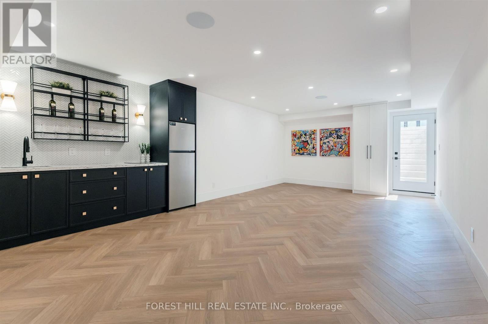 21 FOXLEY STREET - 39
