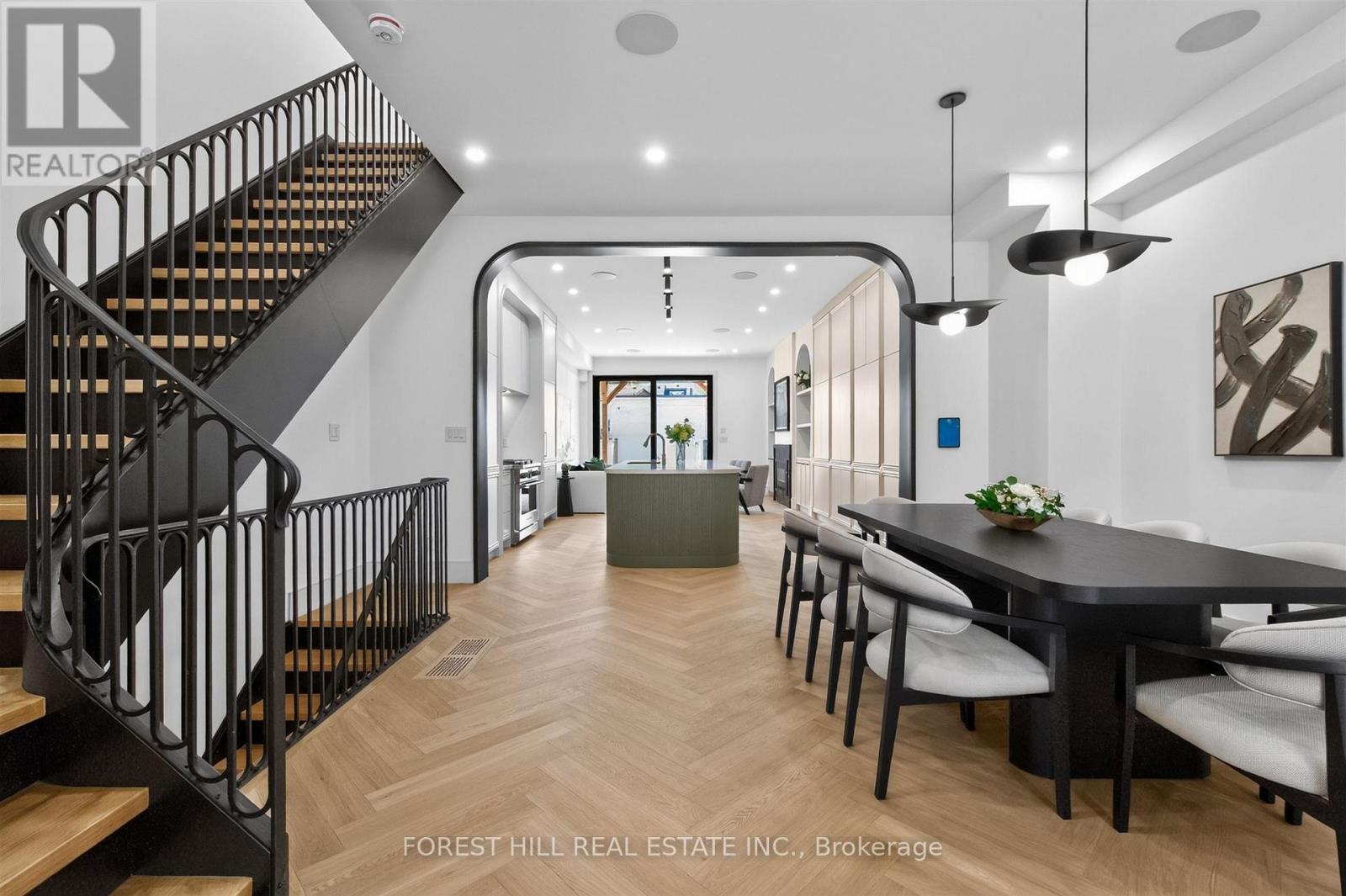 21 FOXLEY STREET - 8