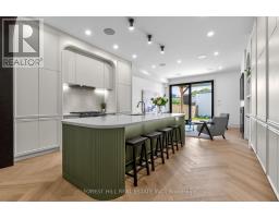 Family room - 21 Foxley Street, Toronto, ON M6J1P9 Photo 9