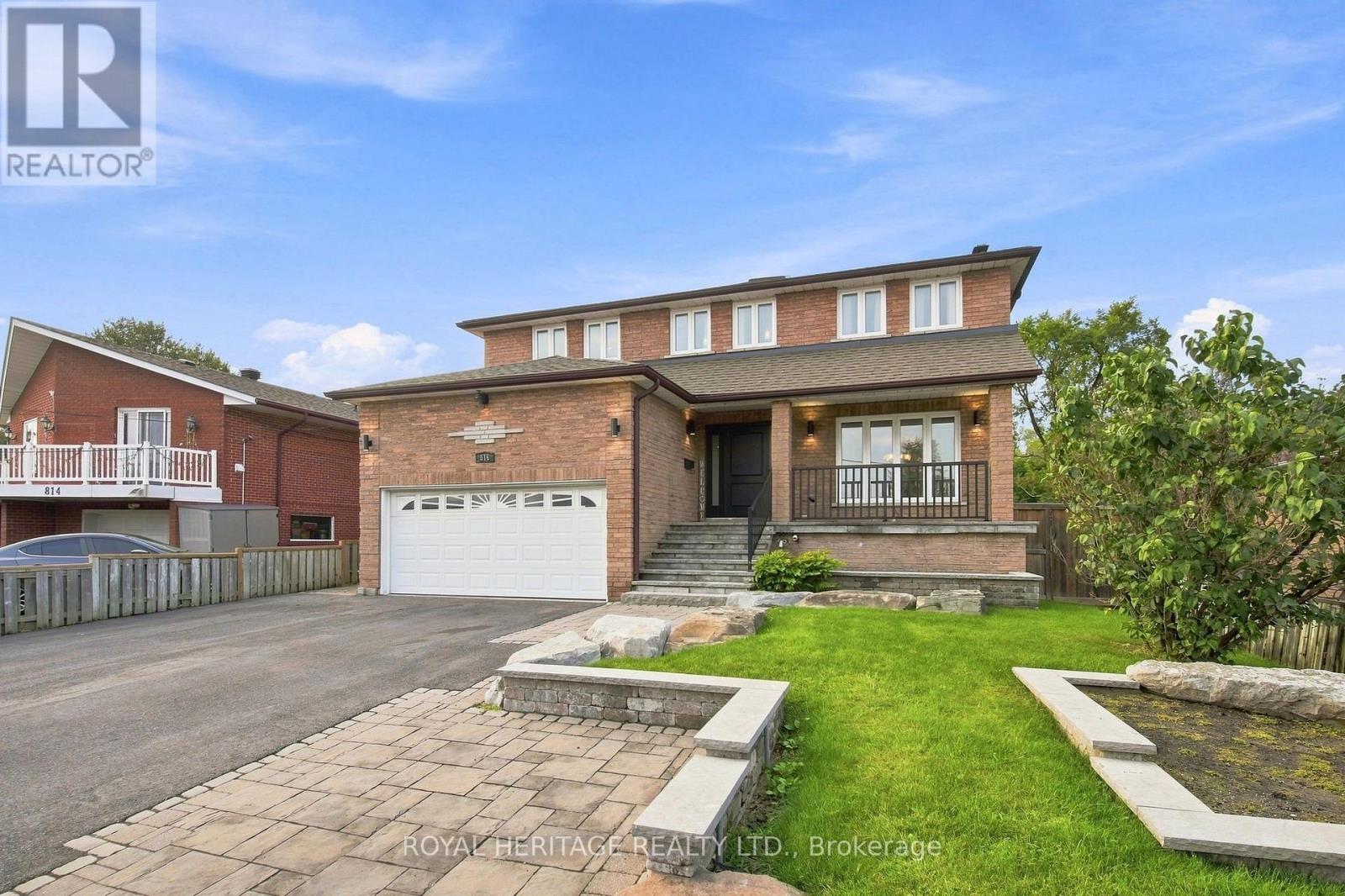 816 SHEPPARD AVENUE - 1
