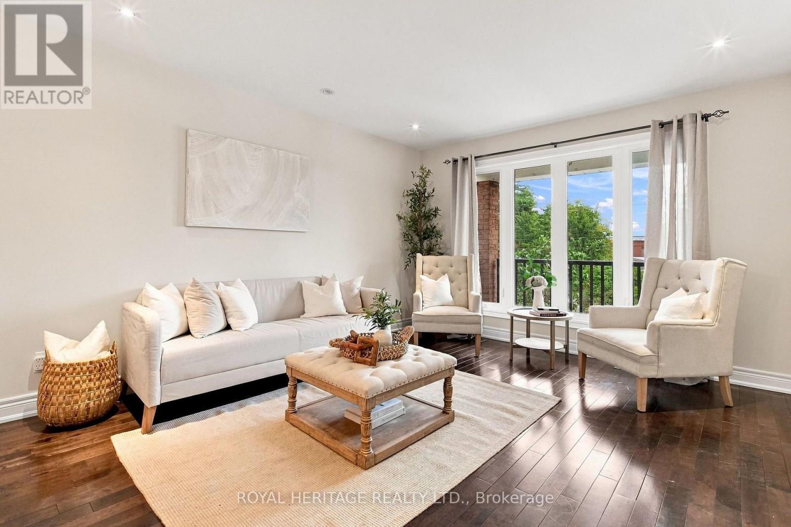 816 SHEPPARD AVENUE - Image 7