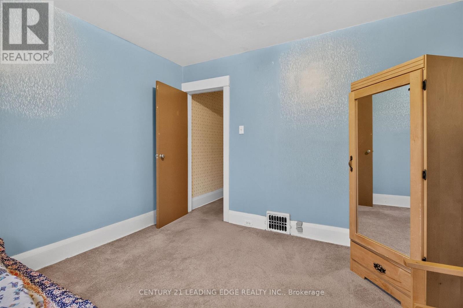 134 MAIN STREET - Image 15