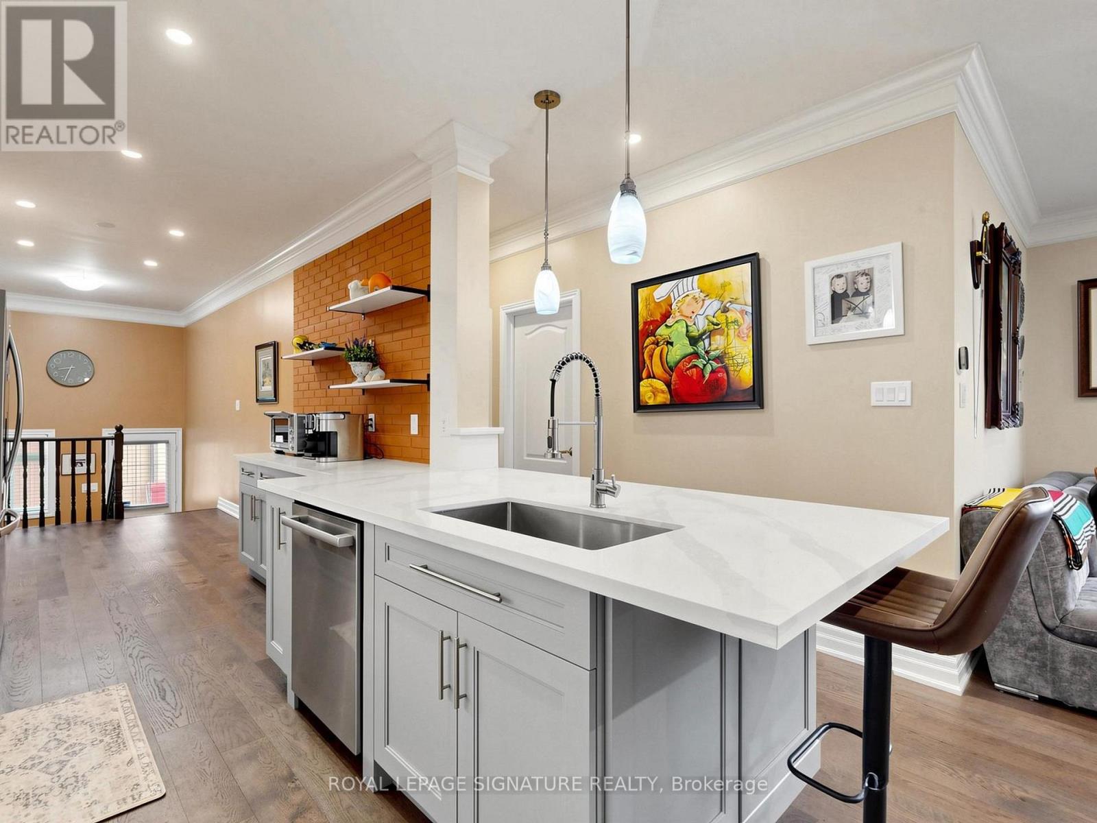 49 KENILWORTH CRESCENT - 10