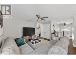 326 Golf Course Road, Wasaga Beach, ON L9Z1S5 Photo 12