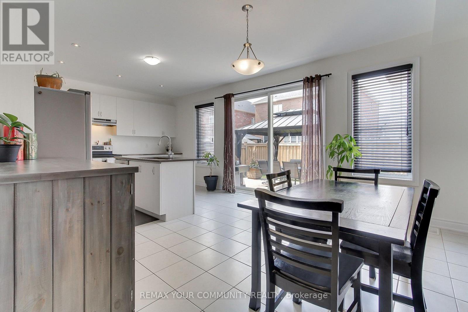 26 HODGSON ROAD - 19