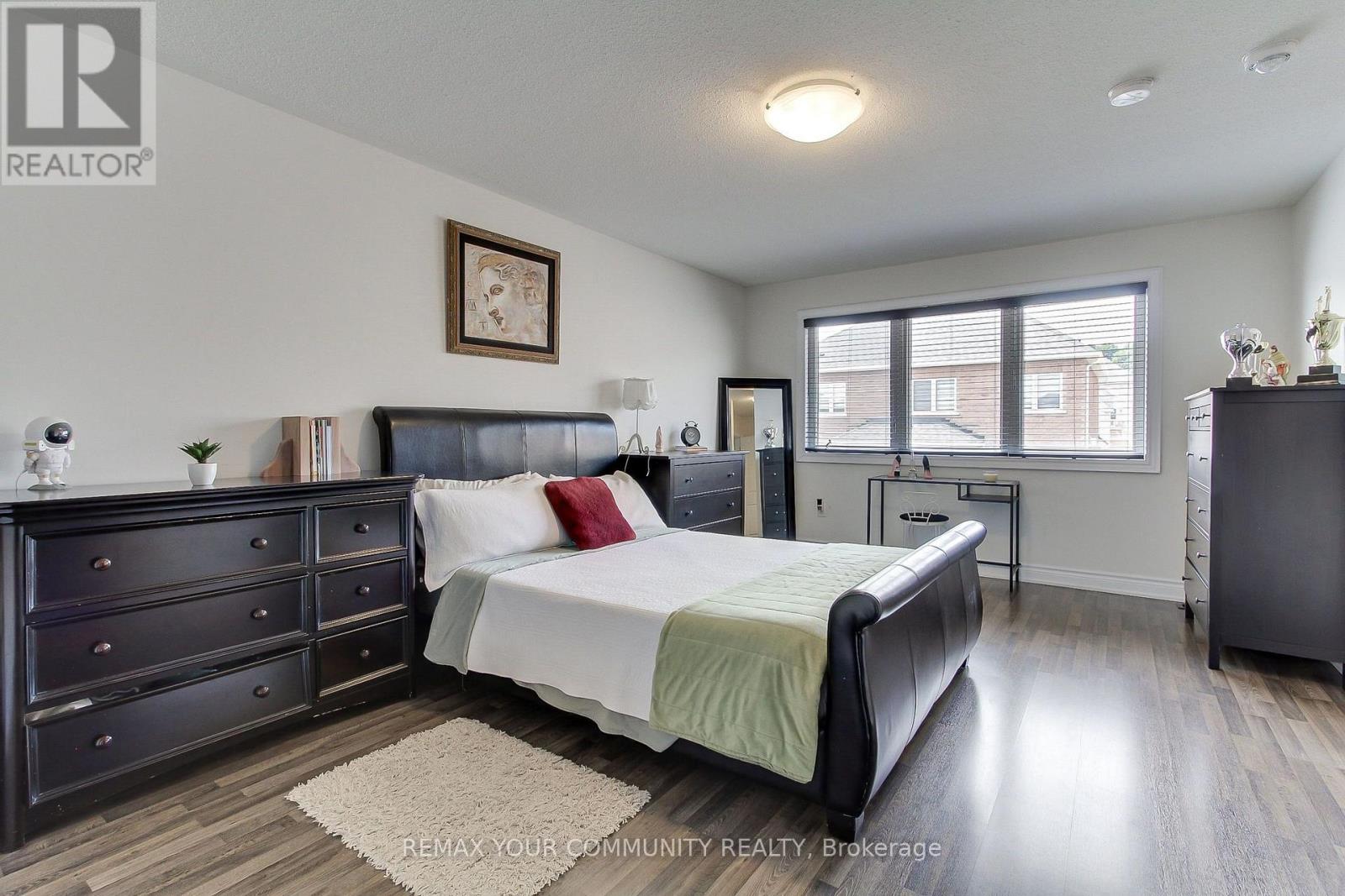 26 HODGSON ROAD - 29