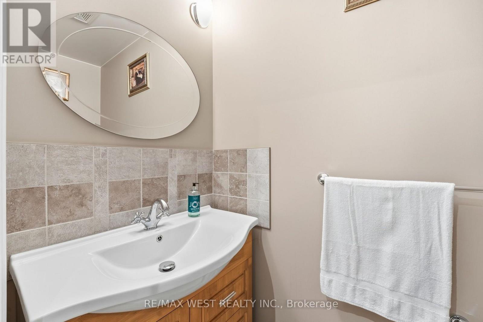 149 DEERGLEN TERRACE - 15