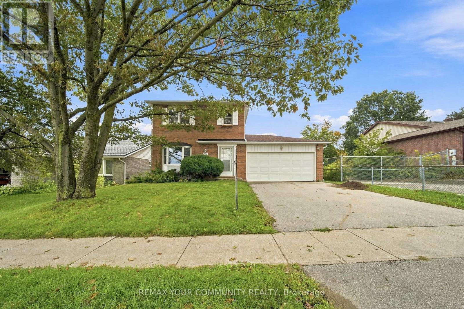 233 Little Avenue, Barrie (Allandale Heights), Ontario, L4N6L3, Barrie (Allandale Heights), Ontario — photo 3 of 5