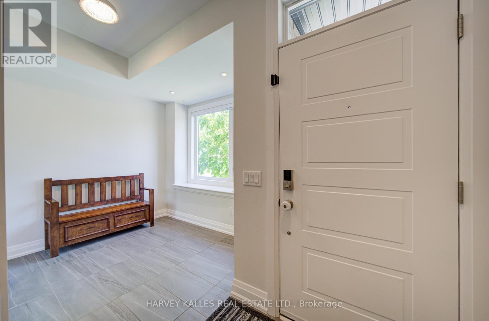 1130A ISLINGTON AVENUE - 2