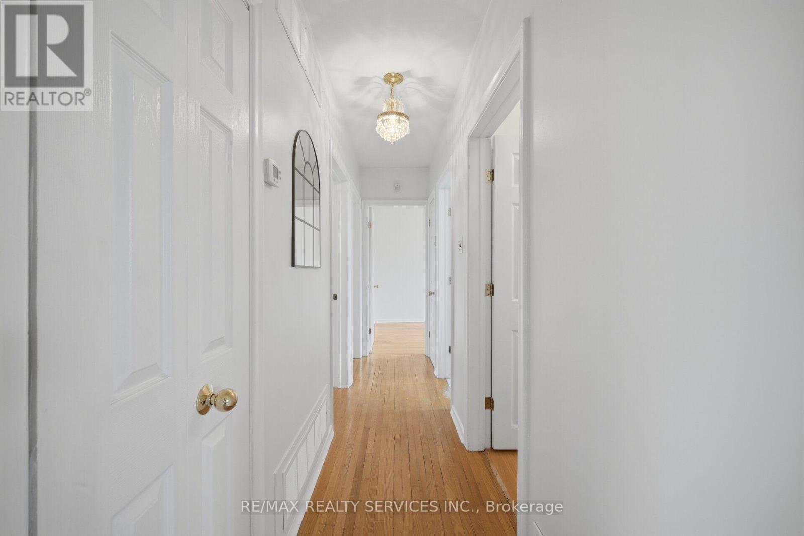 27 EDGEMONT DRIVE - 21