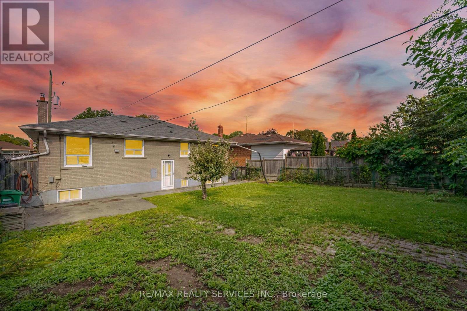 27 EDGEMONT DRIVE - 46