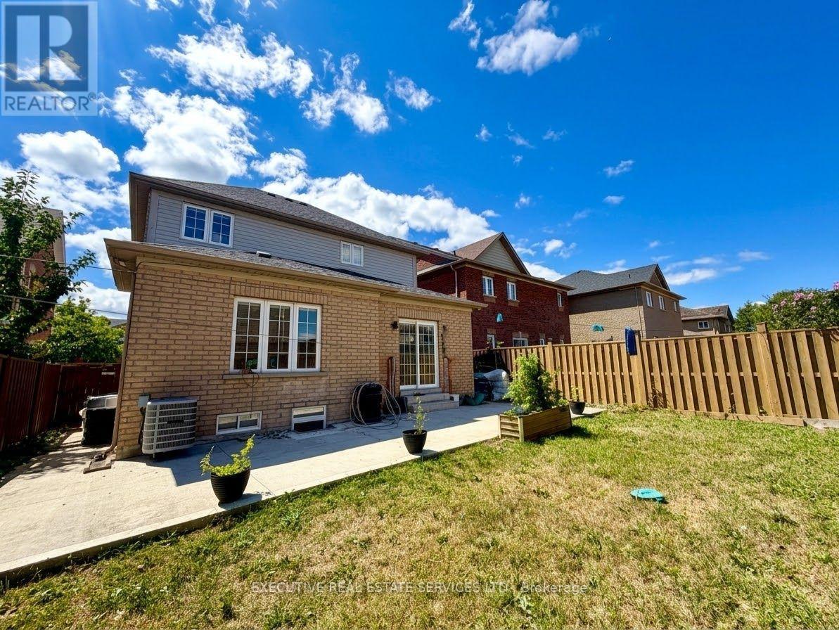 118 TURQUOISE CRESCENT - 27
