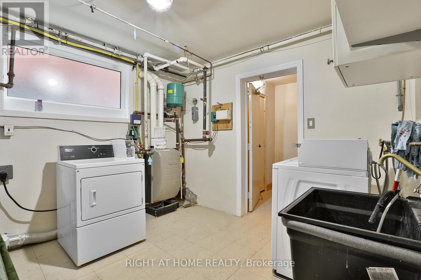 35 FIFTEENTH STREET - 27