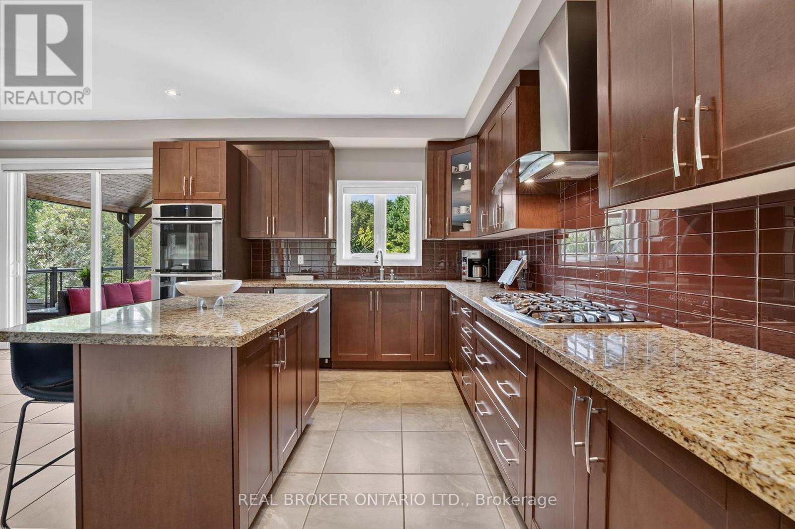 483 VALRIDGE DRIVE - Image 17