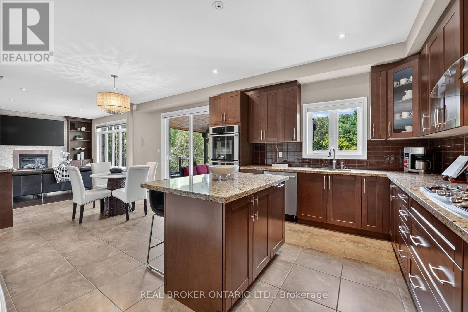483 VALRIDGE DRIVE - Image 18