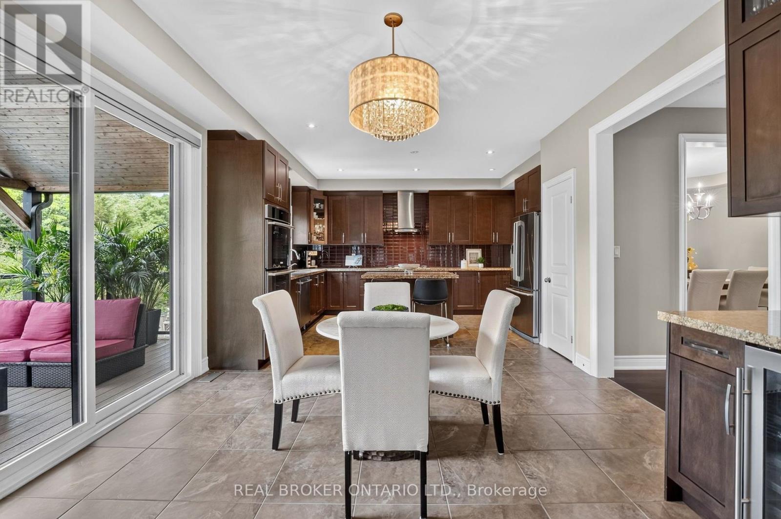 483 VALRIDGE DRIVE - Image 19