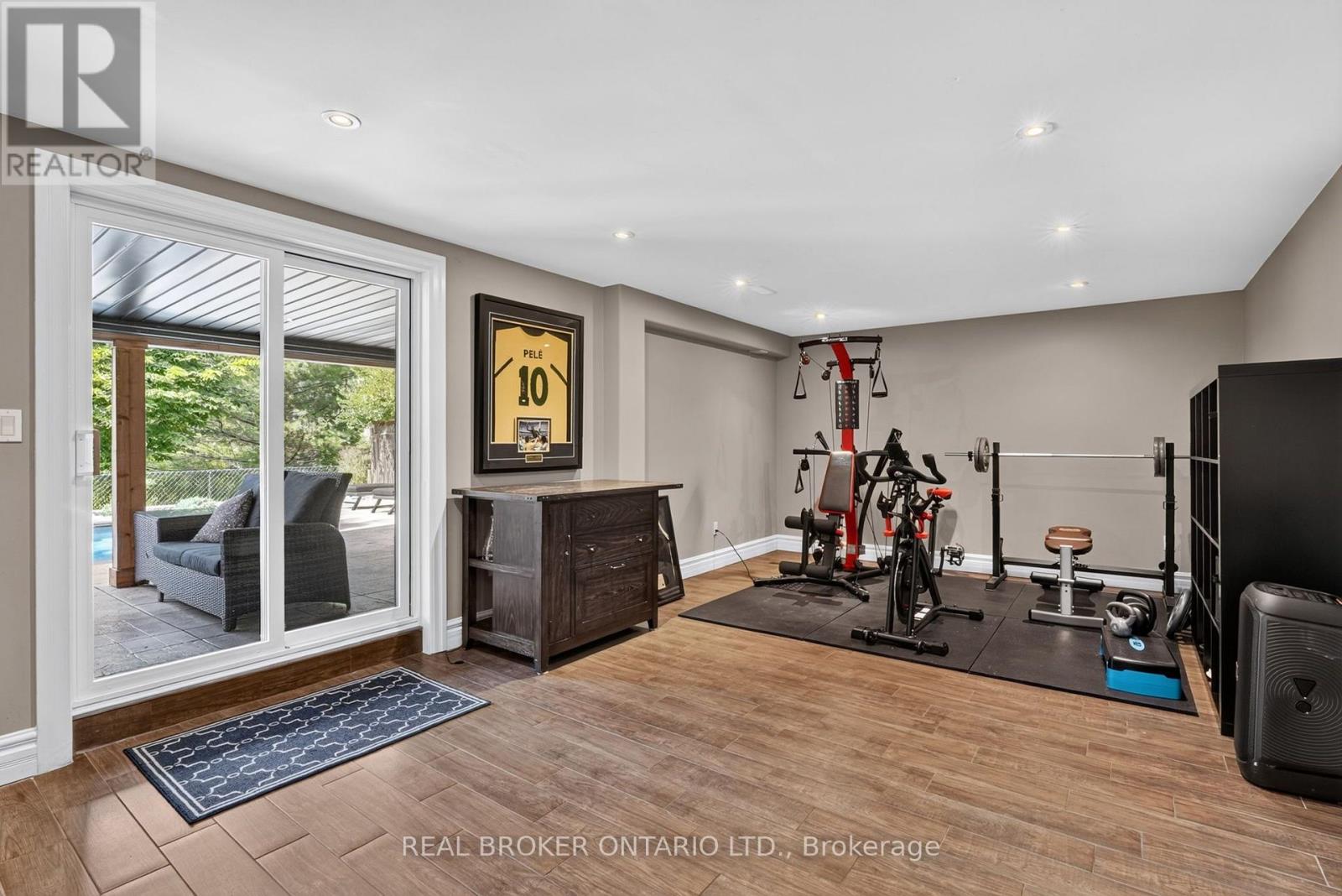 483 VALRIDGE DRIVE - Image 40