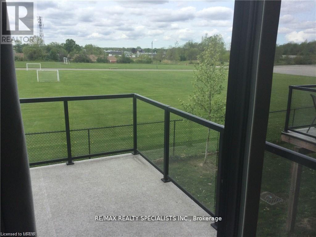 #977 977 West Village Square, London North (North M), Ontario, N6H0J7, London North (North M), Ontario — photo 4 of 5