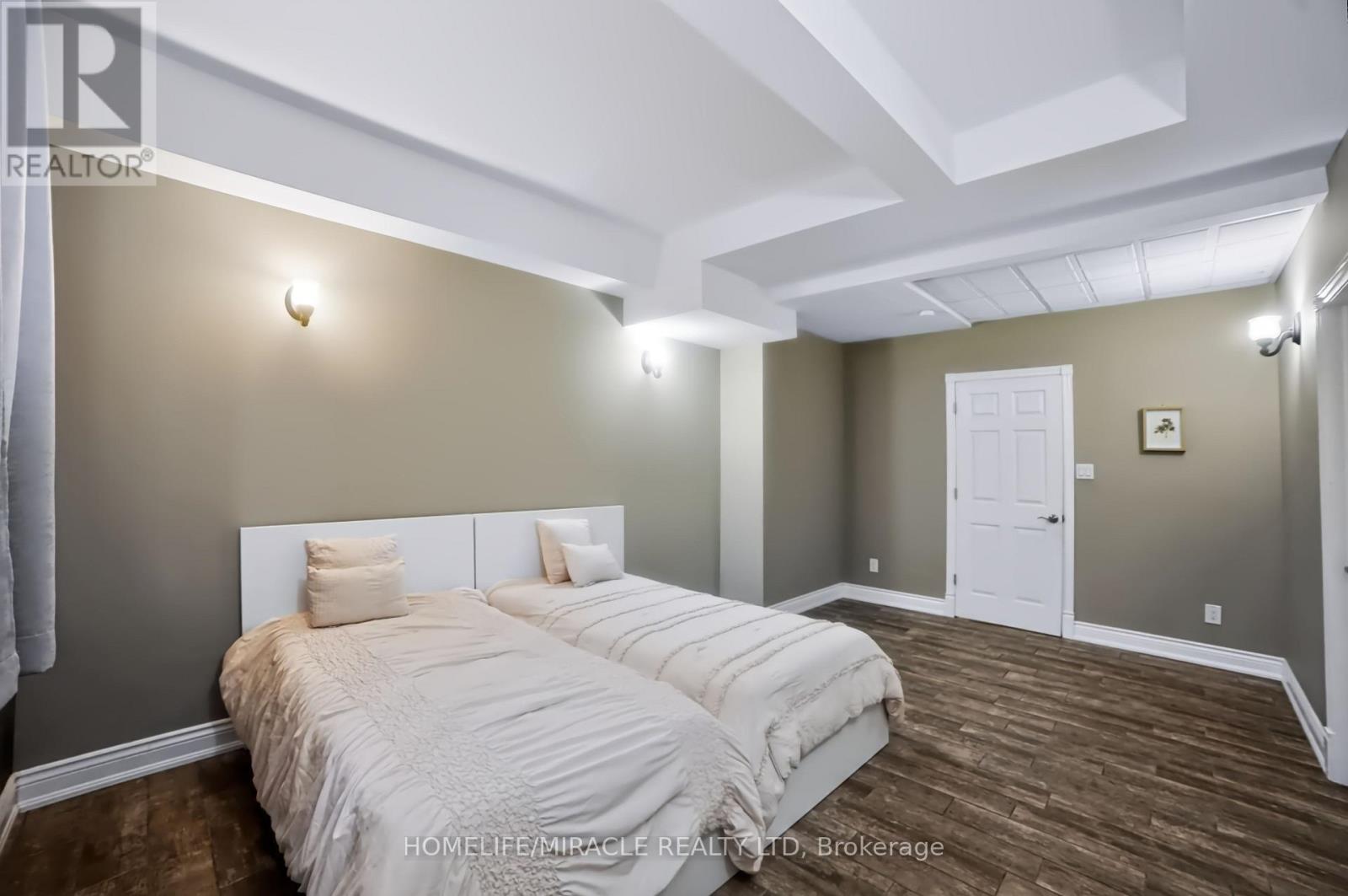 345305 15TH SIDE ROAD - 29