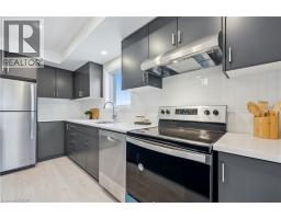 Great room - 15 Stauffer Woods Trail Unit# 1, Kitchener, ON N2P0L1 Photo 9