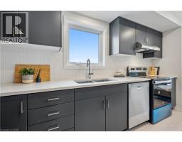 Kitchen - 15 Stauffer Woods Trail Unit# 1, Kitchener, ON N2P0L1 Photo 10