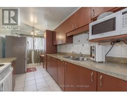 336 Fleetwood Crescent, Brampton, ON L6T2E7 Photo 9