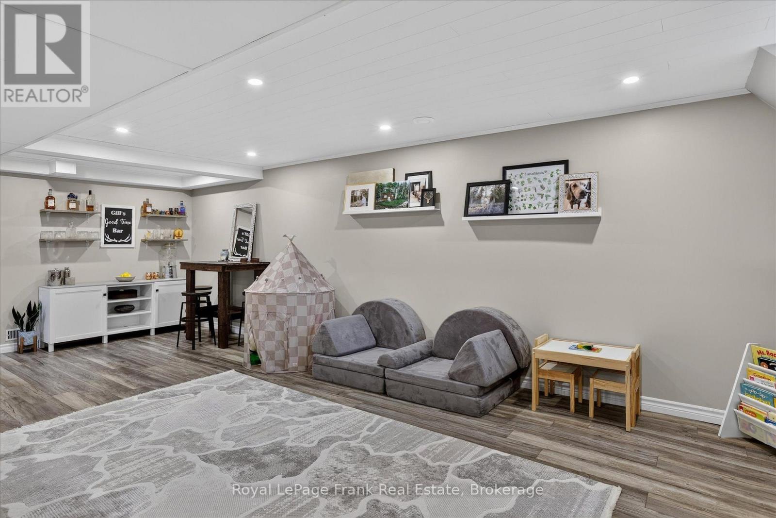 71 QUEEN STREET S - Image 27