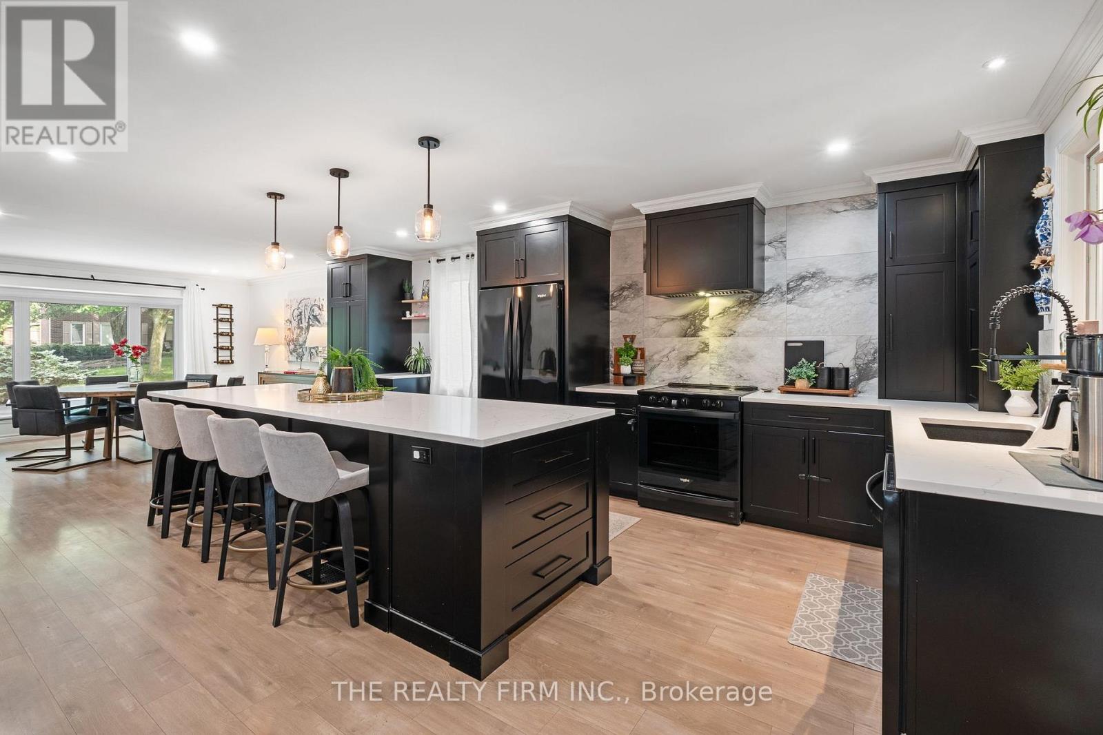 7 SOMERSET CRESCENT - Image 10