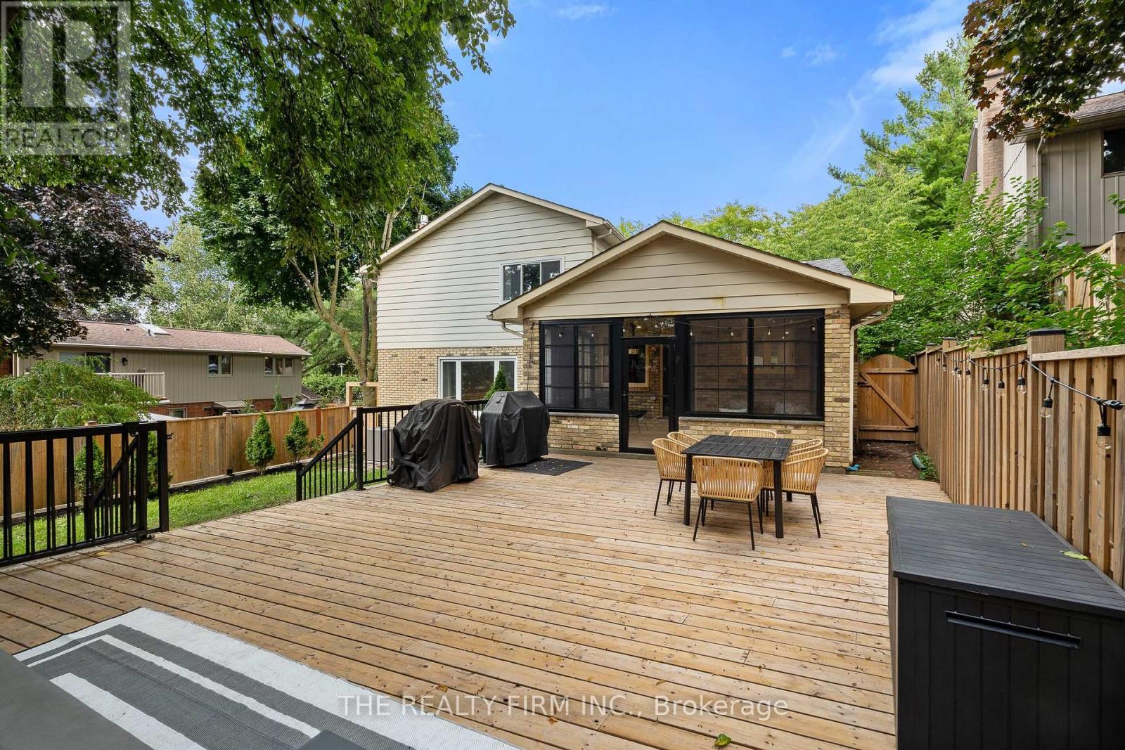 7 SOMERSET CRESCENT - 37