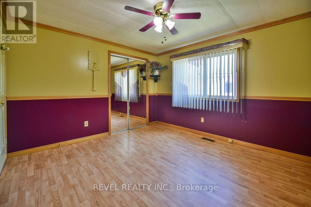 18 GRASSLANDS ROAD - 24