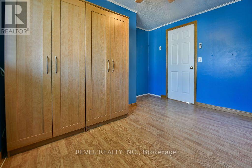 18 GRASSLANDS ROAD - Image 26