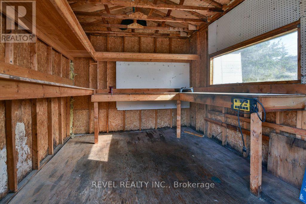 18 GRASSLANDS ROAD - 30