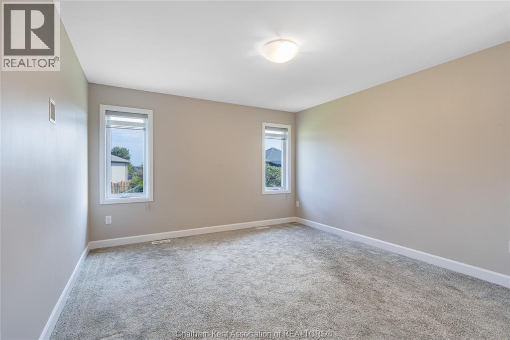 203 MOONSTONE CRESCENT - 15