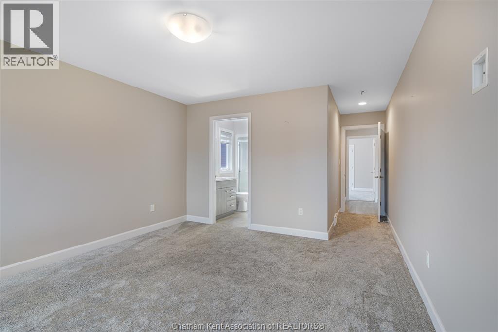 203 MOONSTONE CRESCENT - Image 16