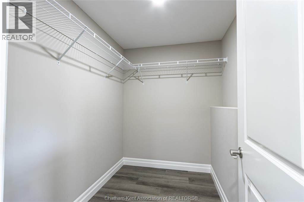 203 MOONSTONE CRESCENT - Image 33